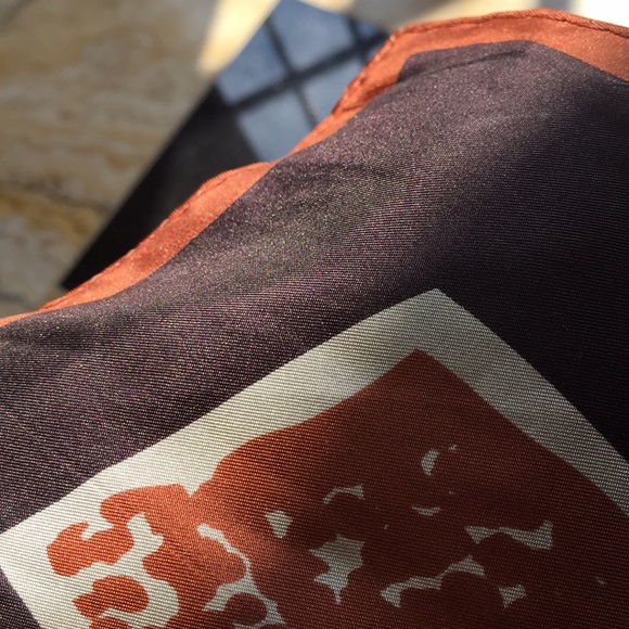 Anne Klein long rectangular 100% silk scarf VGUC - Picture 7 of 8